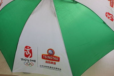 批發(fā)三折廣告?zhèn)?，打造品牌移?dòng)風(fēng)景線